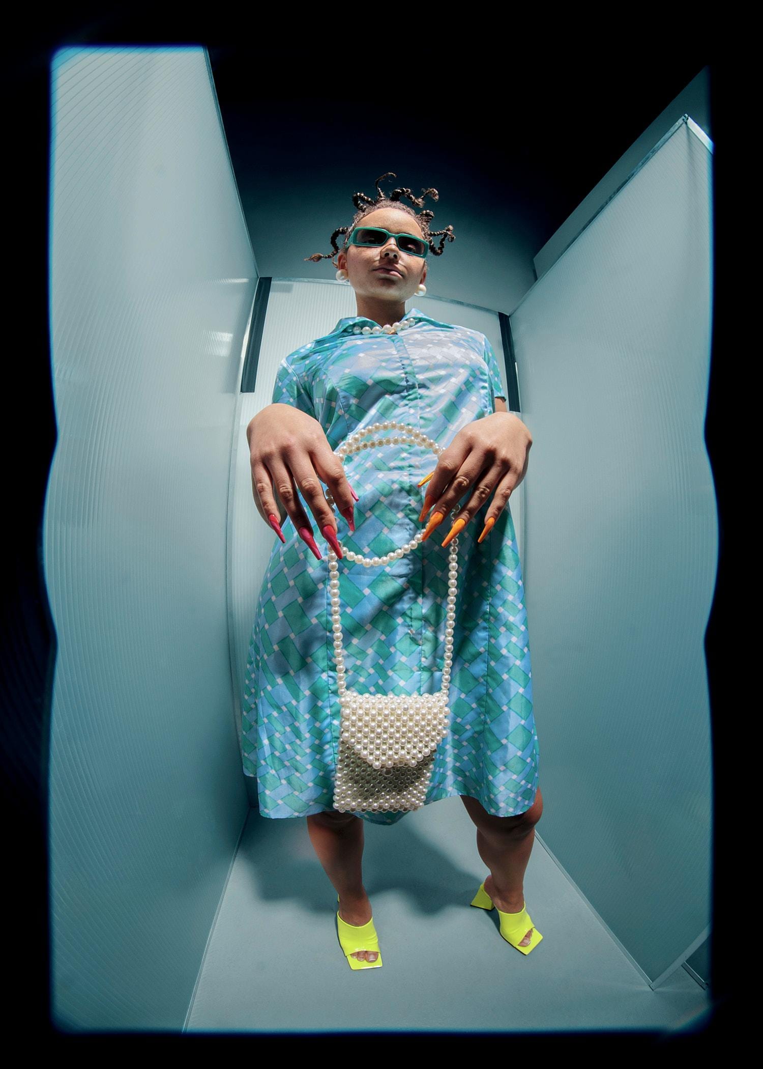 SICKY MAGAZINE — CHANGING ROOM